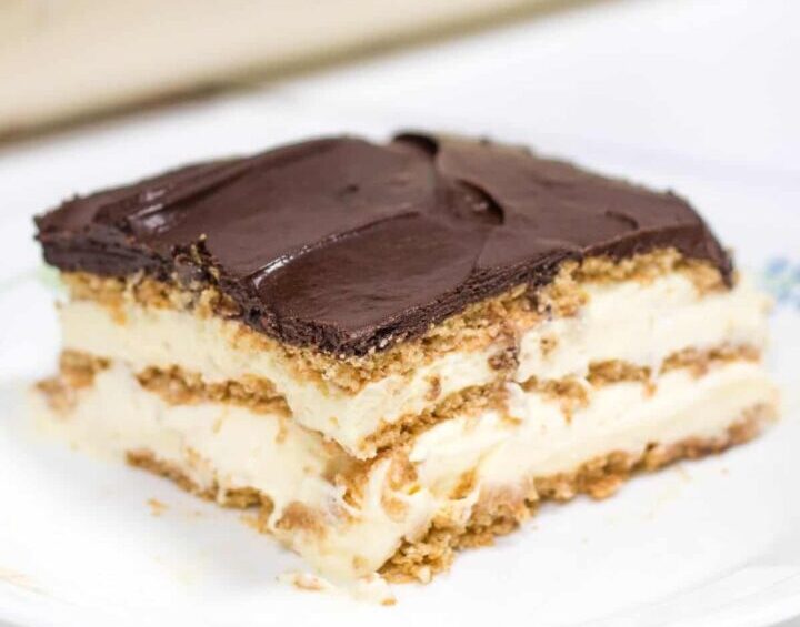 No-Bake-Chocolate-Eclair-Cake